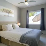 Casa Atlantico -puerto Calero Lanzarote. Piscina Villa Yaiza