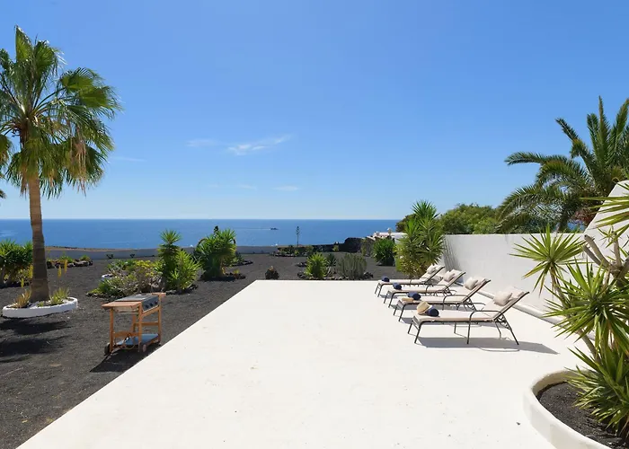 וילה Casa Atlantico -puerto Calero Lanzarote. Piscina *