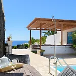 Casa Atlantico -puerto Calero Lanzarote. Piscina *