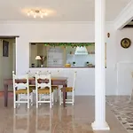 Casa Atlantico -puerto Calero Lanzarote. Piscina *